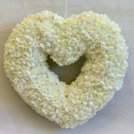Ivory Foam Rose Hanging Heart Pew End